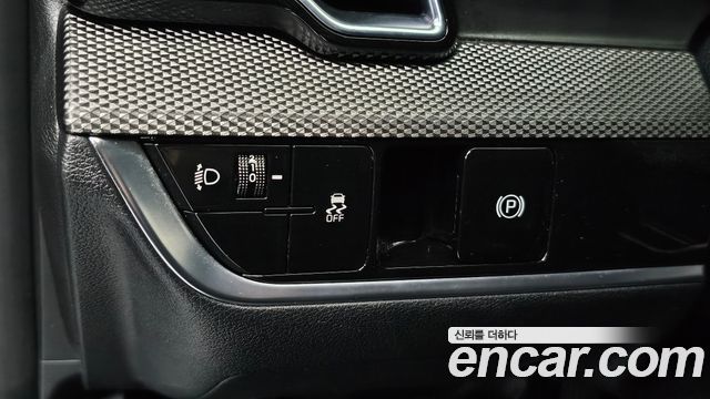 Kia Sportage (V) Diesel 2.0 2WD Prestige 2024 — фото 13