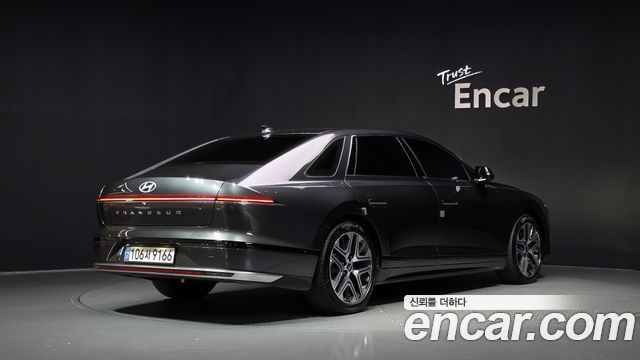 Hyundai Grandeur (GN7) 3,5 Gasoline 4WD Exclusive 2023 — фото 2