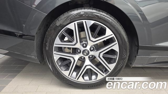 Hyundai Grandeur (GN7) 3,5 Gasoline 4WD Exclusive 2023 — фото 5