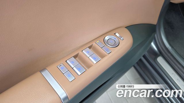 Hyundai Grandeur (GN7) 3,5 Gasoline 4WD Exclusive 2023 — фото 28