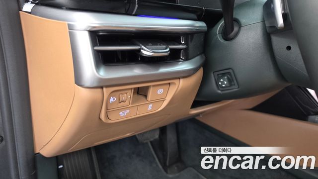 Hyundai Grandeur (GN7) 3,5 Gasoline 4WD Exclusive 2023 — фото 29