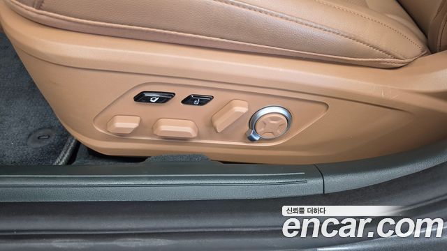 Hyundai Grandeur (GN7) 3,5 Gasoline 4WD Exclusive 2023 — фото 31