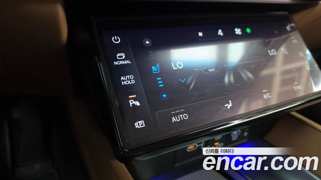 Hyundai Grandeur (GN7) 3,5 Gasoline 4WD Exclusive 2023 — фото 33