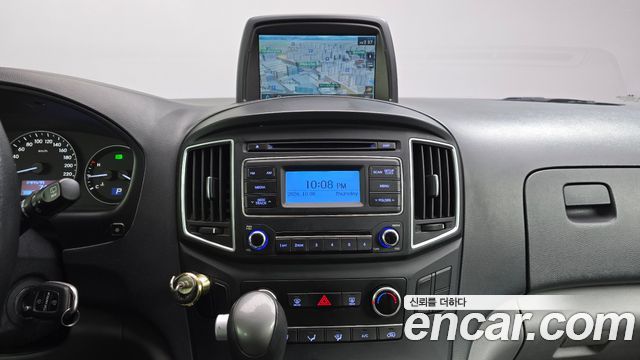 Hyundai Grand Starex Van 5-Seater Style 2019 — фото 12