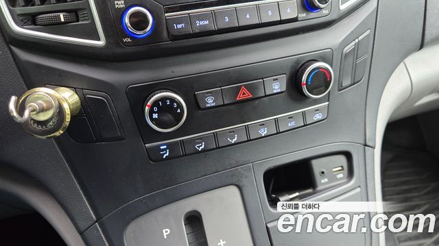 Hyundai Grand Starex Van 5-Seater Style 2019 — фото 20