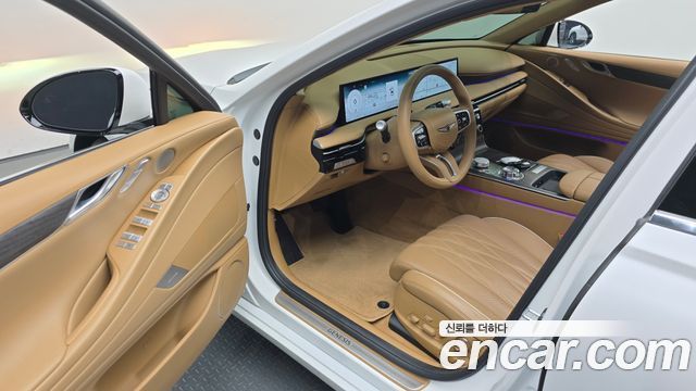 Genesis G80 (RG3) Gasoline 3.5 Turbo AWD 2025 — фото 10