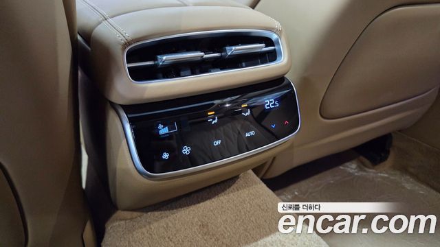 Genesis G80 (RG3) Gasoline 3.5 Turbo AWD 2025 — фото 45