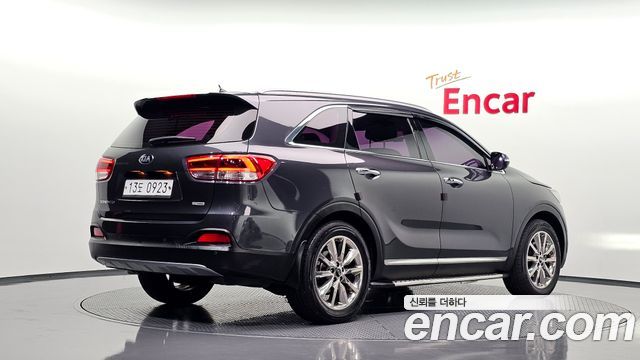Kia Sorento Diesel 2.0 2WD Noblesse Special 2016 — фото 2