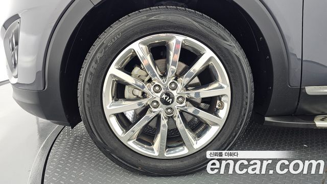 Kia Sorento Diesel 2.0 2WD Noblesse Special 2016 — фото 5