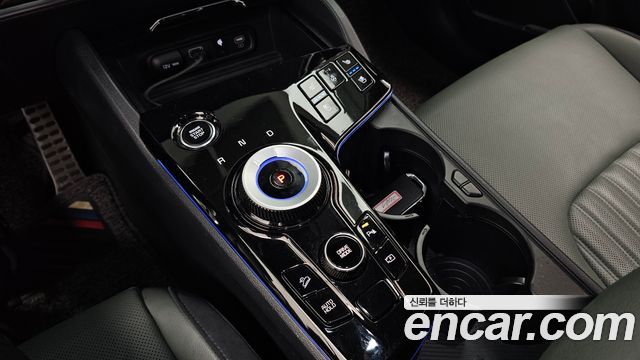 Kia Sportage Hybrid (V) 30Th Edition 2WD 2024 — фото 9