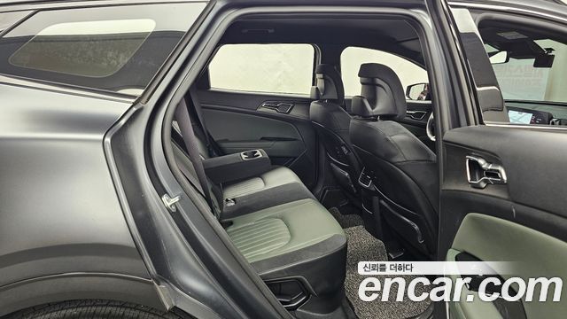 Kia Sportage Hybrid (V) 30Th Edition 2WD 2024 — фото 12