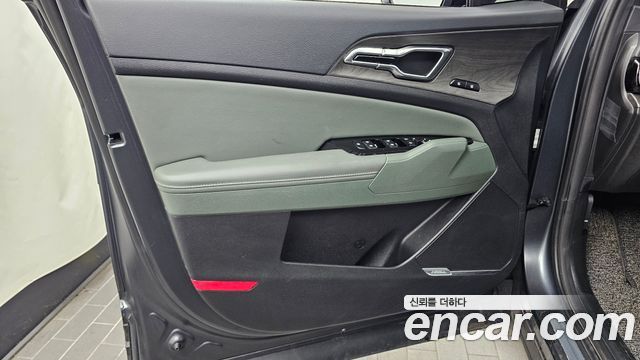 Kia Sportage Hybrid (V) 30Th Edition 2WD 2024 — фото 24