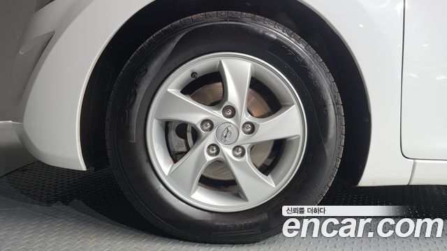 Hyundai Avante 1.6 GDi Smart Standard 2014 — фото 5