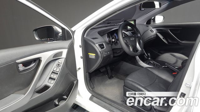 Hyundai Avante 1.6 GDi Smart Standard 2014 — фото 10