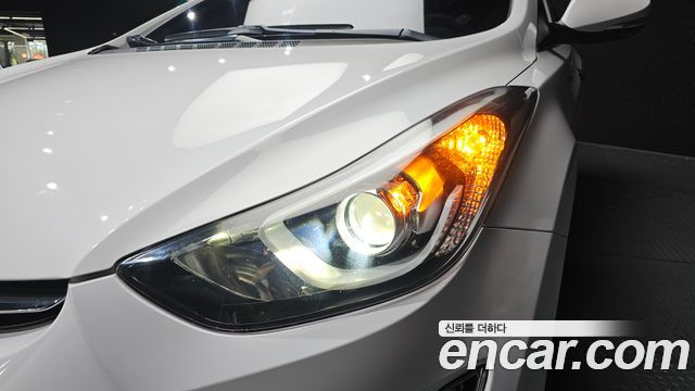 Hyundai Avante 1.6 GDi Smart Standard 2014 — фото 22