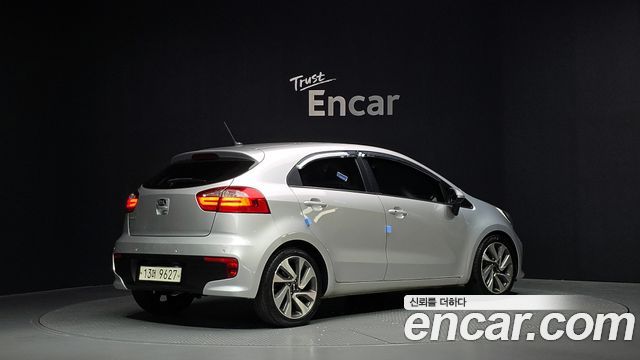 Kia Pride 5DR 1.6 GDI Prestige 2015 — фото 2