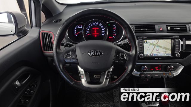 Kia Pride 5DR 1.6 GDI Prestige 2015 — фото 13
