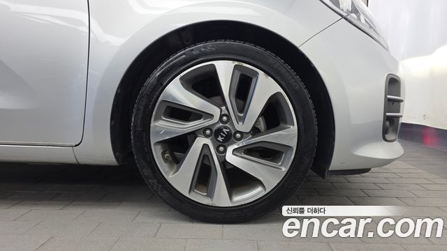 Kia Pride 5DR 1.6 GDI Prestige 2015 — фото 21