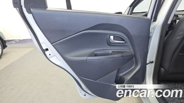 Kia Pride 5DR 1.6 GDI Prestige 2015 — фото 25