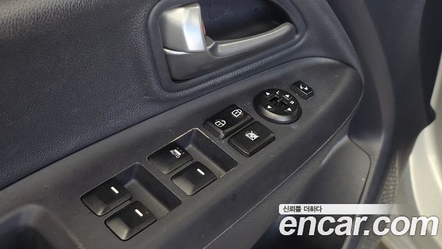 Kia Pride 5DR 1.6 GDI Prestige 2015 — фото 27