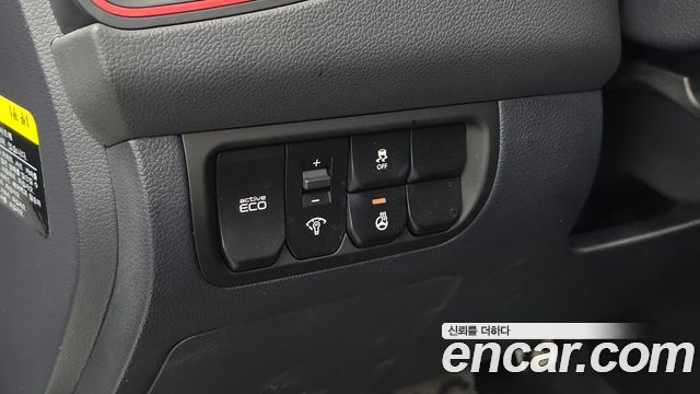 Kia Pride 5DR 1.6 GDI Prestige 2015 — фото 28