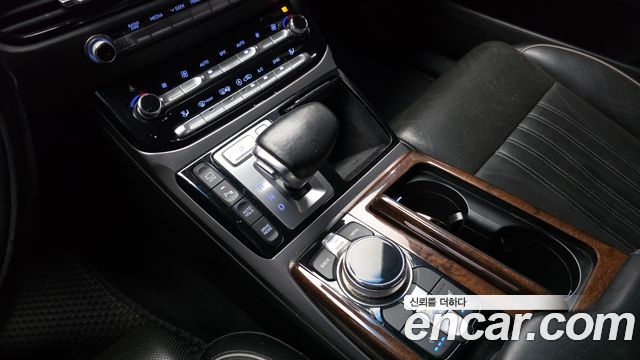 Genesis EQ900 3.8 GDI AWD Prestige 2018 — фото 9