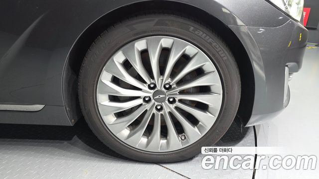Genesis EQ900 3.8 GDI AWD Prestige 2018 — фото 21