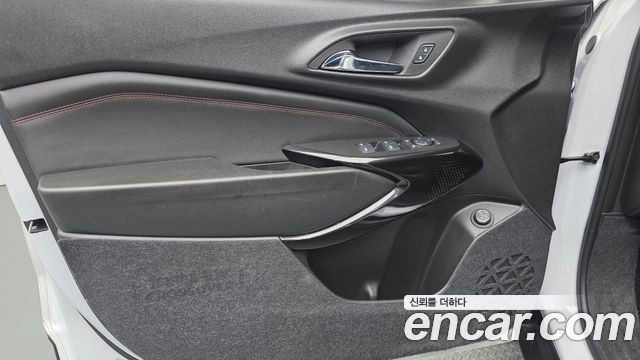 Chevrolet Trax Crossover 1.2 RS 2024 — фото 24