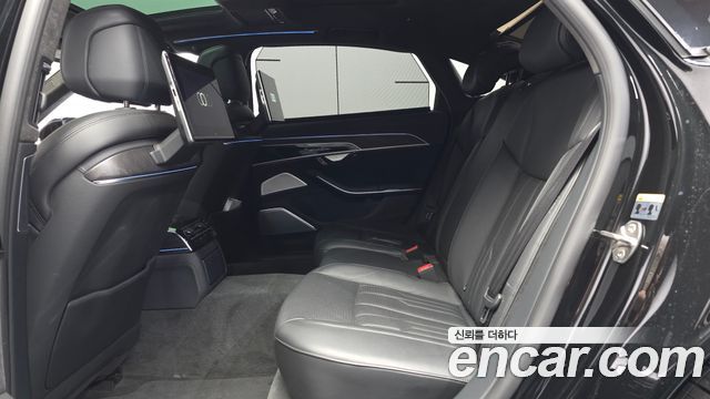Audi A8 (D5) 60 TFSI Quattro LWB 2021 — фото 12