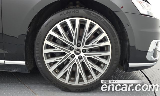 Audi A8 (D5) 60 TFSI Quattro LWB 2021 — фото 21