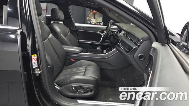 Audi A8 (D5) 60 TFSI Quattro LWB 2021 — фото 26