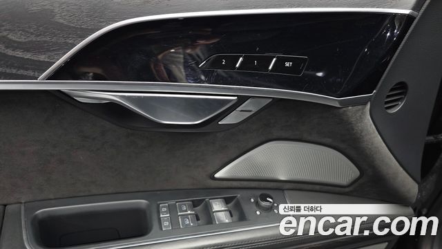 Audi A8 (D5) 60 TFSI Quattro LWB 2021 — фото 30