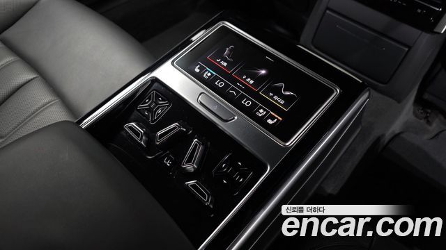 Audi A8 (D5) 60 TFSI Quattro LWB 2021 — фото 33