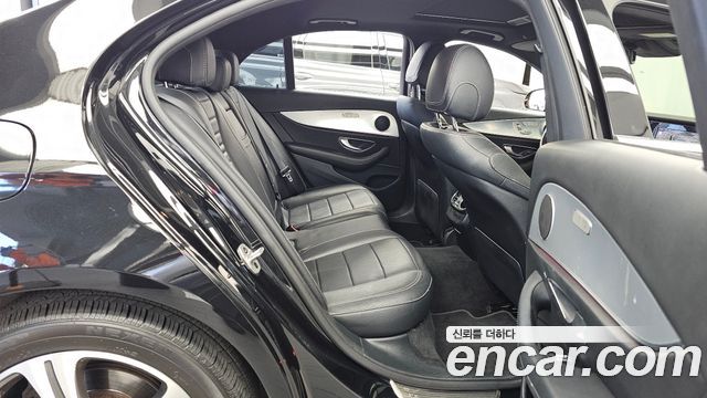 Mercedes-Benz E-Class (W213) E250 Avantgarde 2020 — фото 12