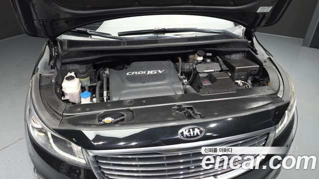 Kia Carnival 9-seater Noblesse 2018 — фото 6