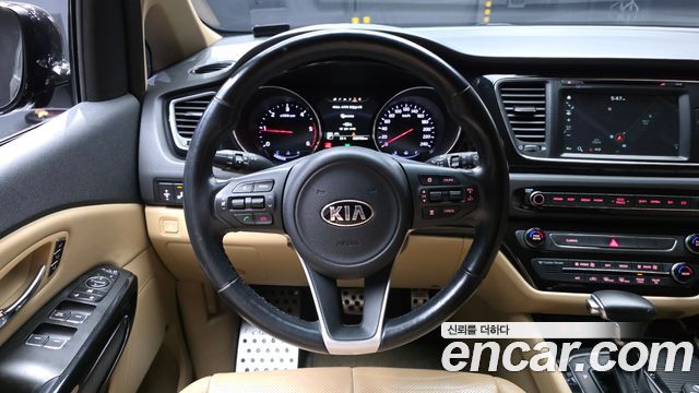 Kia Carnival 9-seater Noblesse 2018 — фото 13