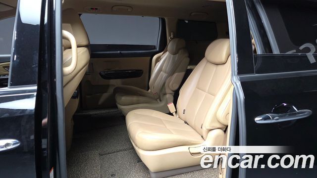 Kia Carnival 9-seater Noblesse 2018 — фото 26