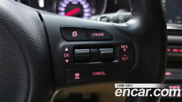 Kia Carnival 9-seater Noblesse 2018 — фото 32
