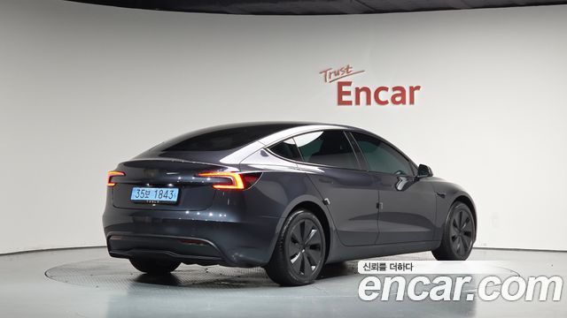 Tesla Model 3 Premium Long Range RWD 2026 — фото 2