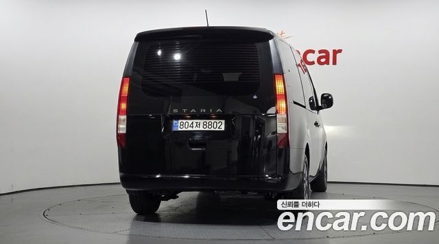 Hyundai Staria L3.5 Cargo 5-Seater Modern 2022 — фото 4