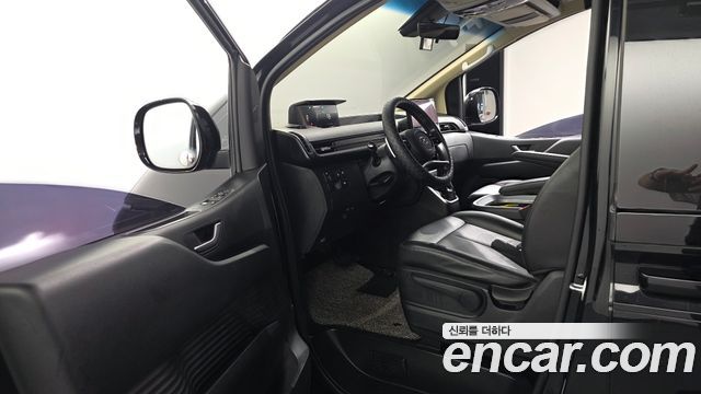 Hyundai Staria L3.5 Cargo 5-Seater Modern 2022 — фото 10