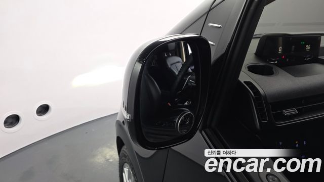 Hyundai Staria L3.5 Cargo 5-Seater Modern 2022 — фото 34