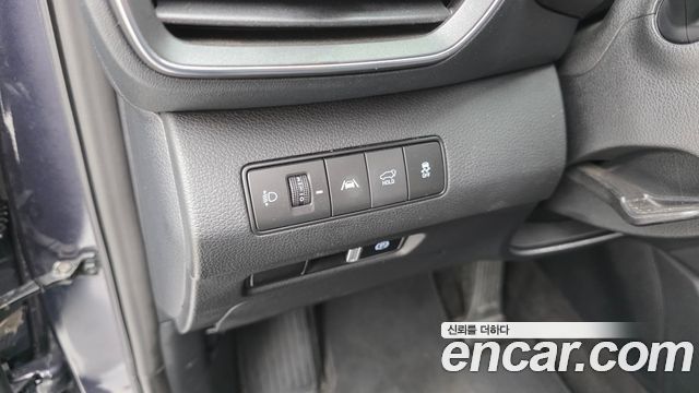 Hyundai Santa Fe Gasoline 2.5T 2WD Prestige 2021 — фото 16
