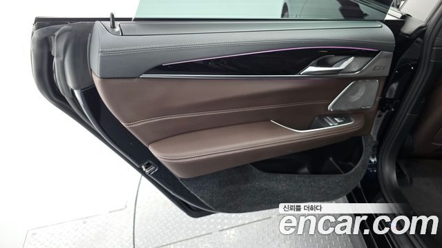 BMW 6 Series GT (G32) 640i xDrive M Sport 2023 — фото 25
