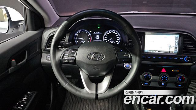 Hyundai Avante (AD) 1.6 Smart 2019 — фото 13