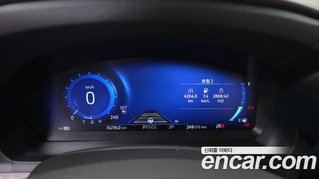 Ford Explorer (VI) 3.0 Platinum 4WD 2022 — фото 8