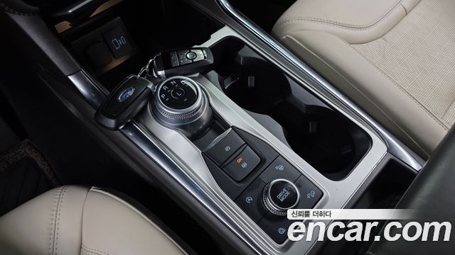 Ford Explorer (VI) 3.0 Platinum 4WD 2022 — фото 9
