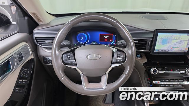 Ford Explorer (VI) 3.0 Platinum 4WD 2022 — фото 14