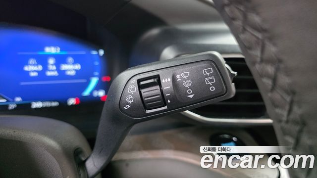Ford Explorer (VI) 3.0 Platinum 4WD 2022 — фото 19