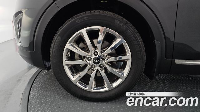 Kia Sorento Diesel 2.0 2WD Noblesse 2016 — фото 5